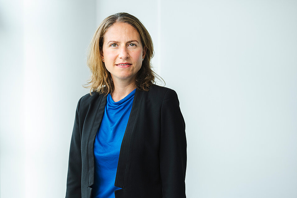 Julia Metz Agora Industry